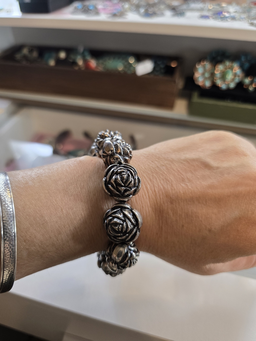 Carved Rose Bead Stretch Bracelet - Silver Tone